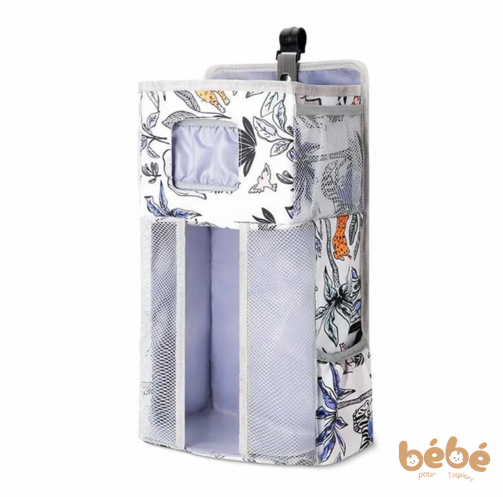 Organisateur de Couches Suspendu Bébé – Rangement Pratique & Élégant