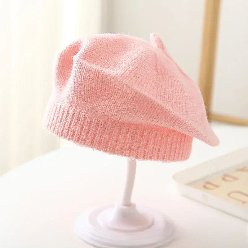 Béret Tricoté pour Bébé – Bonnet Doux Automne-Hiver en Couleurs Tendances