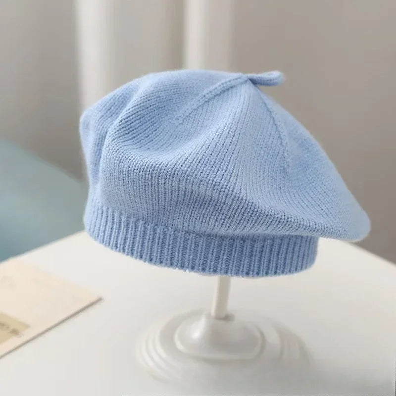 Béret Tricoté pour Bébé – Bonnet Doux Automne-Hiver en Couleurs Tendances