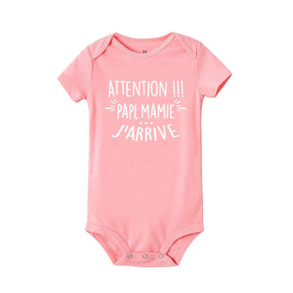 Body Bébé « Attention !!! Papi, Mamie, j’arrive »
