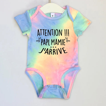 Body Bébé « Attention !!! Papi, Mamie, j’arrive »