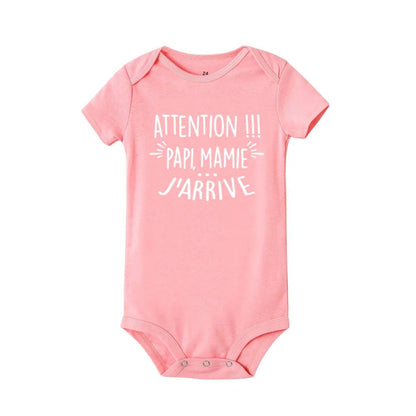 Body Bébé « Attention !!! Papi, Mamie, j’arrive » - Bébé pour toujours