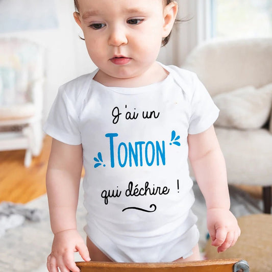 Body bébé “J’ai un Tonton qui déchire !” – Cadeau rigolo et plein d’amour pour oncle et neveu/nièce - Bébé pour toujours