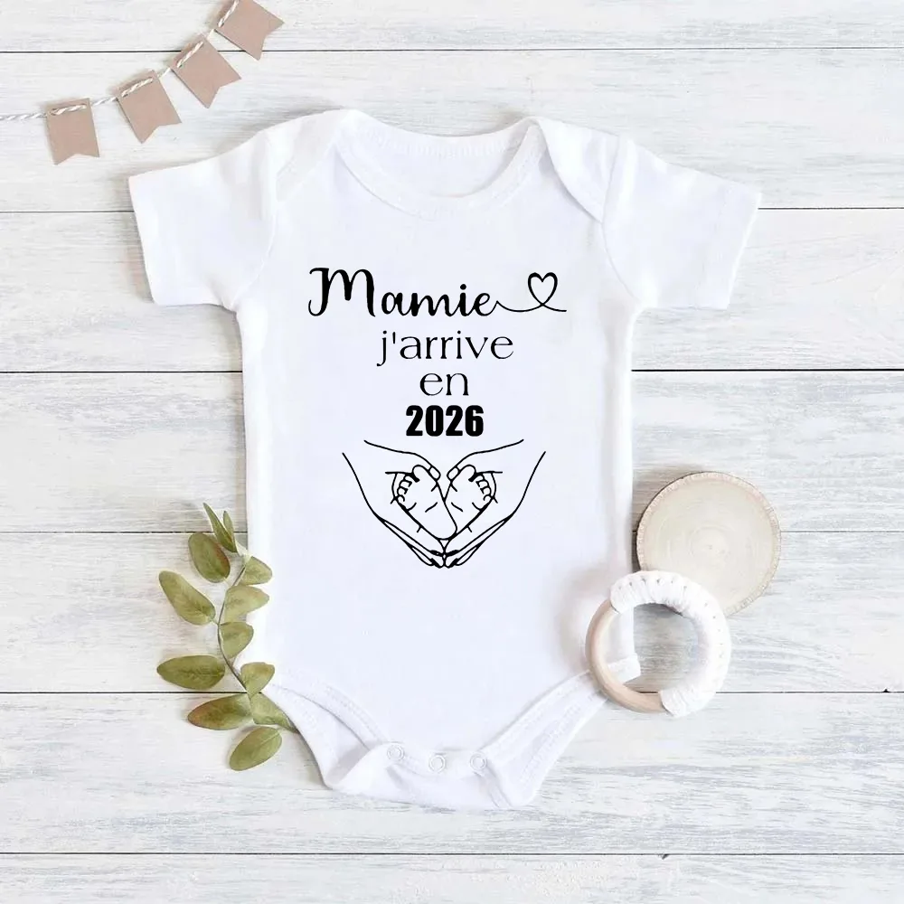 Body annonce « Mamie, j'arrive en 2026 »