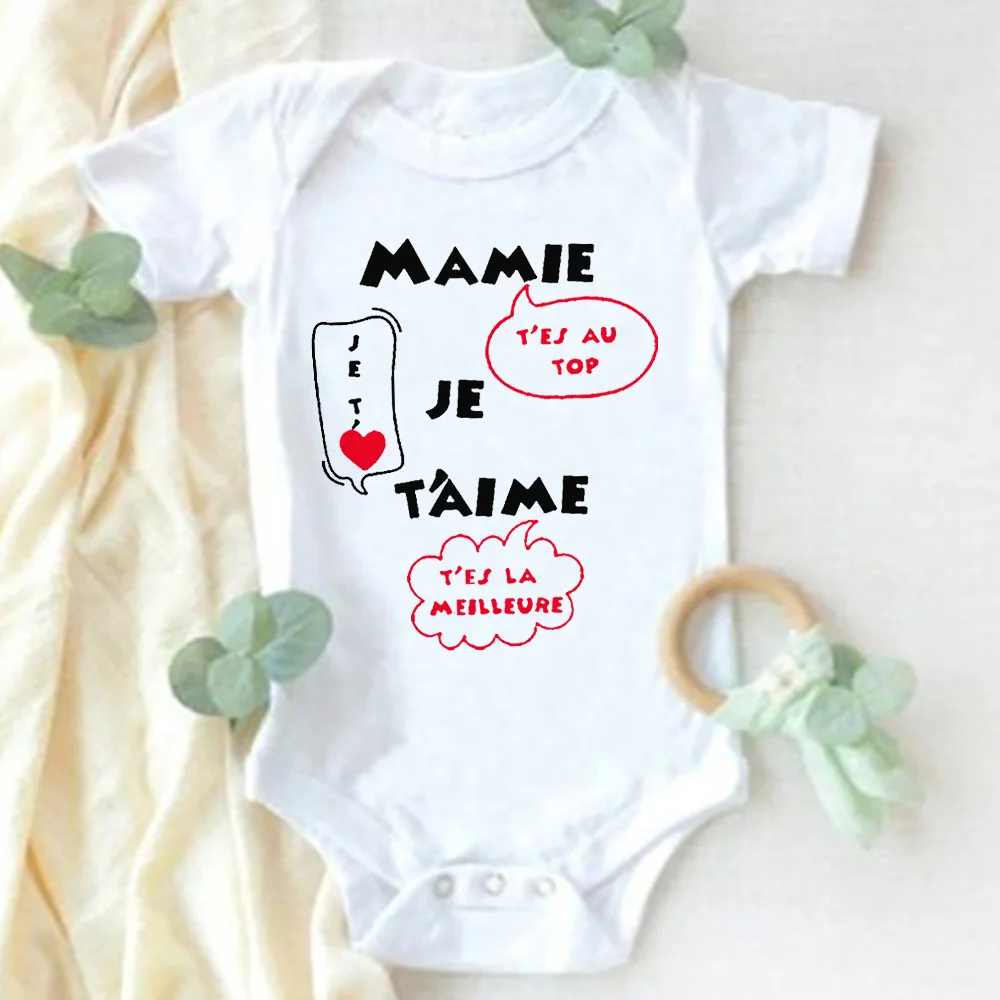 Body bébé « Mamie je t'aime, t'es la meilleure »