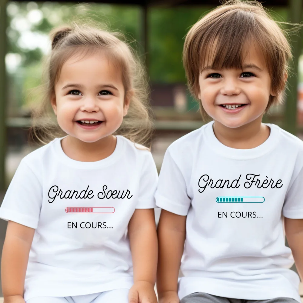 T-shirt aîné « Grande Sœur / Grand Frère… en cours »